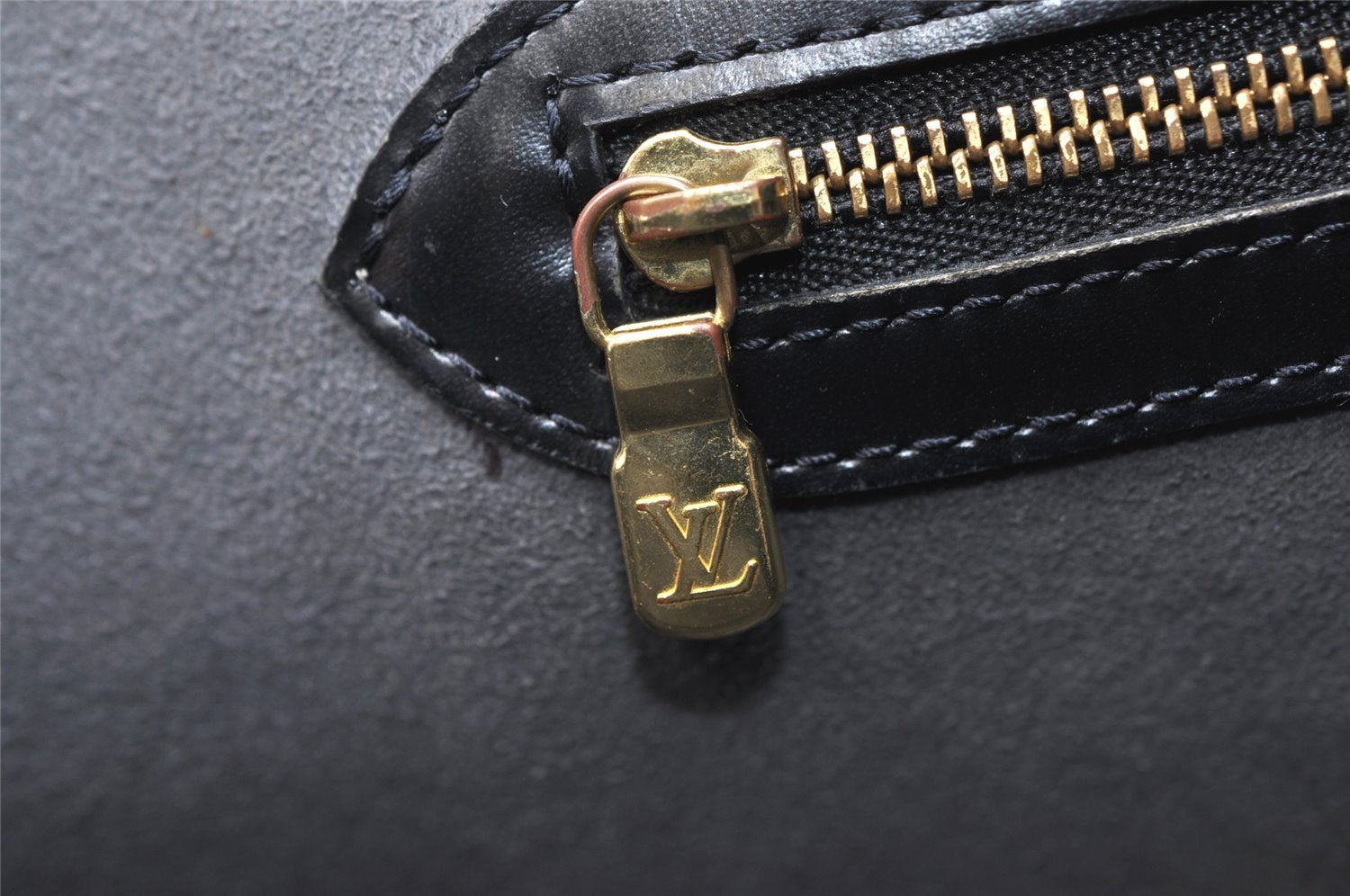 Authentic Louis Vuitton Epi Lussac Shoulder Tote Bag Black M52282 LV 4302K