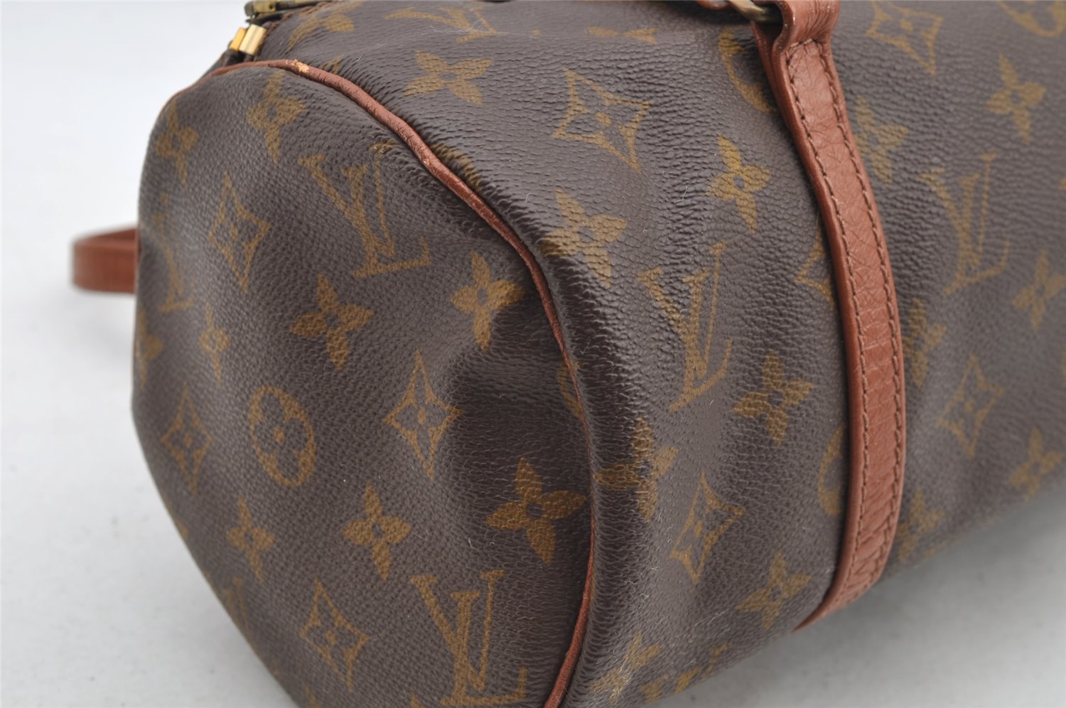 Authentic Louis Vuitton Monogram Papillon 30 Hand Bag Old Model LV 4307I