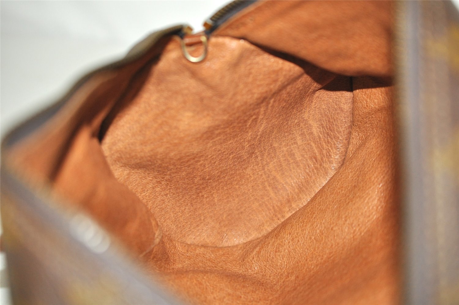 Authentic Louis Vuitton Monogram Papillon 30 Hand Bag Old Model LV 4307I