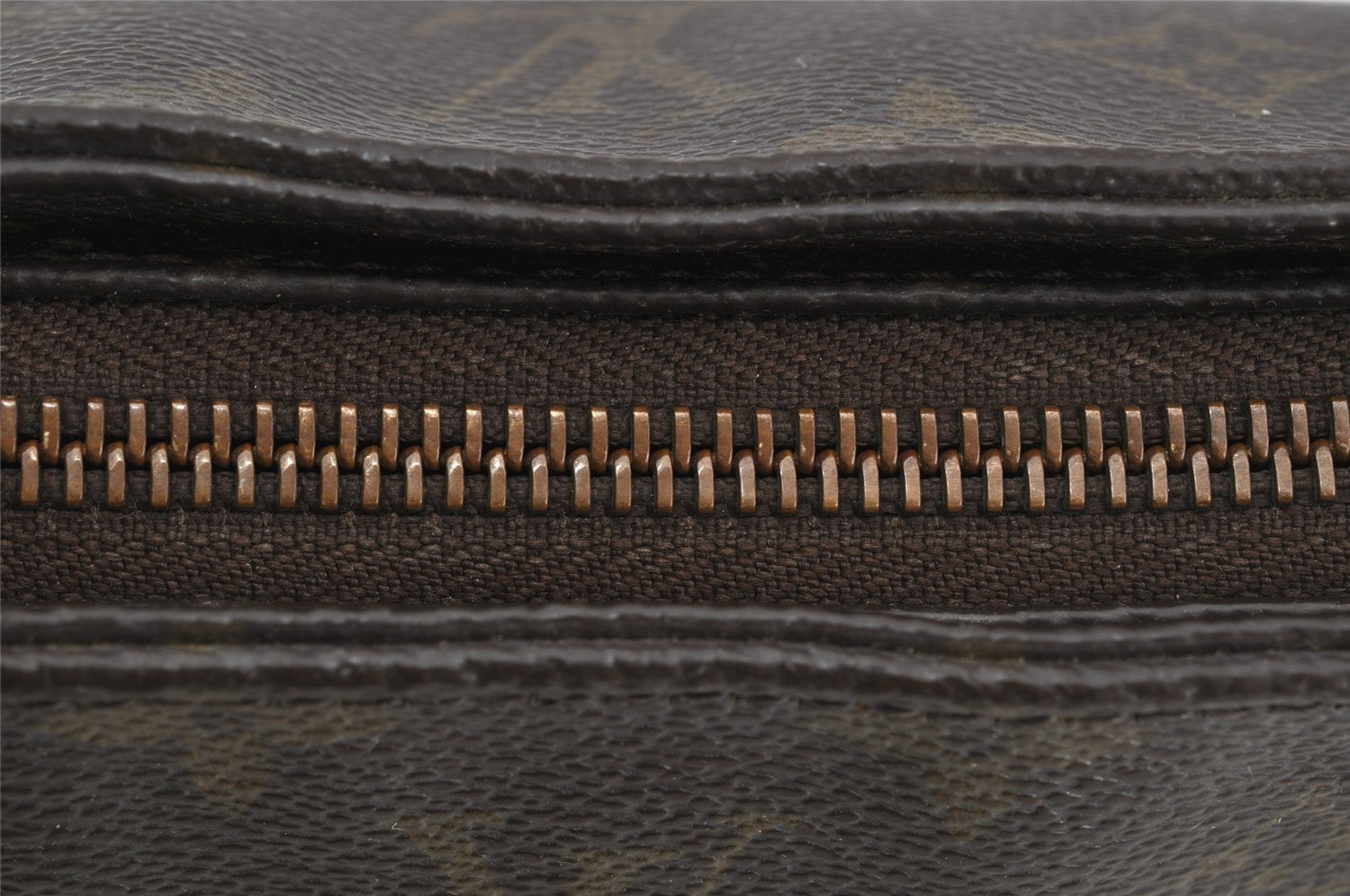 Authentic Louis Vuitton Monogram Looping MM Shoulder Bag M51146 LV 4307J