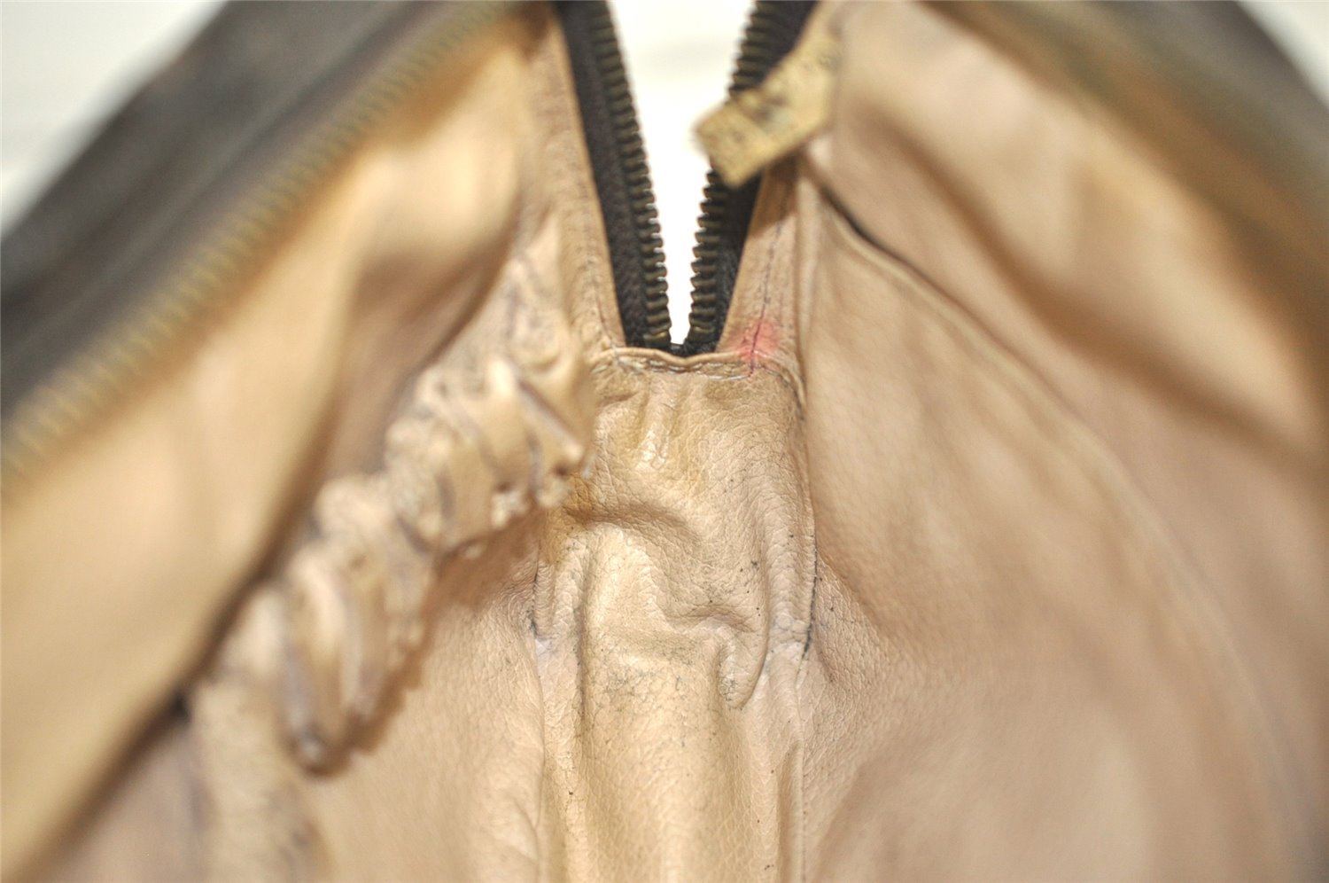 Auth Louis Vuitton Monogram Trousse Toilette 23 Clutch Hand Bag M47524 LV 4311K