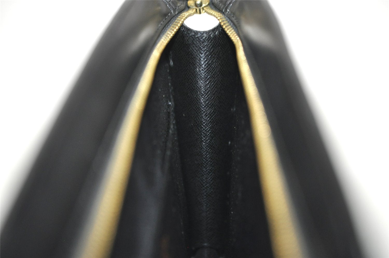 Authentic Louis Vuitton Epi Pochette Homme Clutch Hand Bag Black M52522 LV 4313I