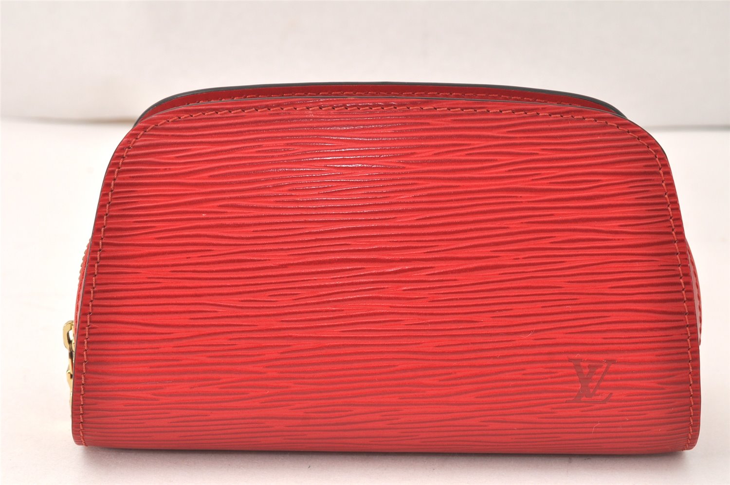Authentic Louis Vuitton Epi Dauphine Cosmetic Pouch Red M48447 LV Junk 4313K