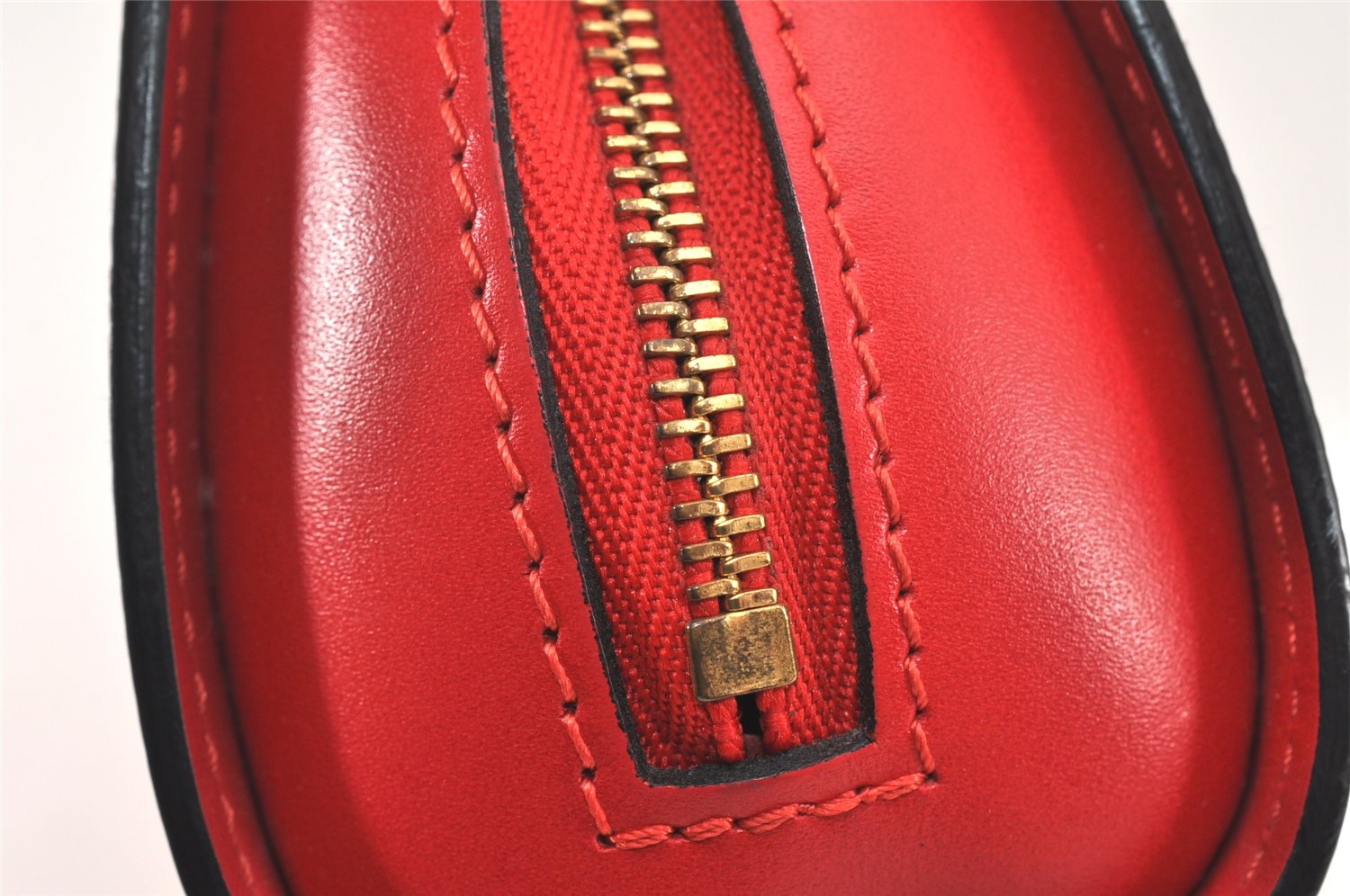 Authentic Louis Vuitton Epi Dauphine Cosmetic Pouch Red M48447 LV Junk 4313K