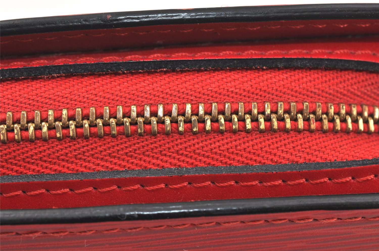 Authentic Louis Vuitton Epi Dauphine Cosmetic Pouch Red M48447 LV Junk 4313K