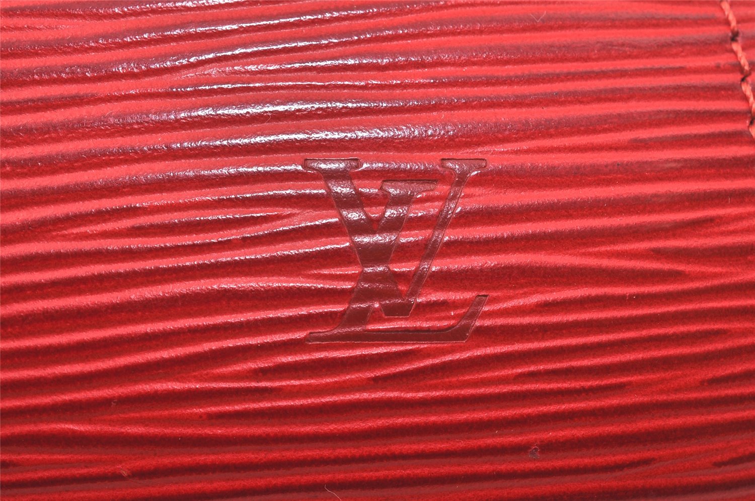 Authentic Louis Vuitton Epi Dauphine Cosmetic Pouch Red M48447 LV Junk 4313K