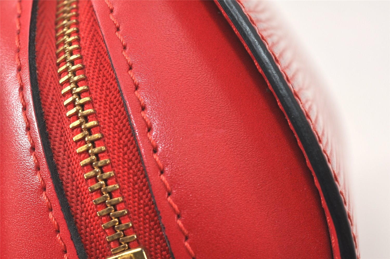 Authentic Louis Vuitton Epi Dauphine Cosmetic Pouch Red M48447 LV Junk 4313K