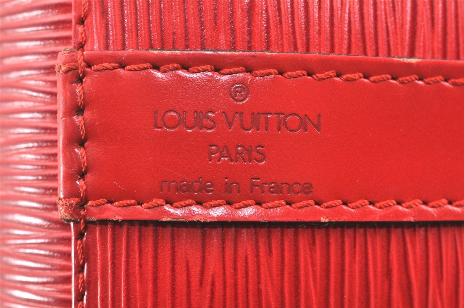 Authentic Louis Vuitton Epi Petit Noe Shoulder Drawstring Bag M44107 Red 4315K