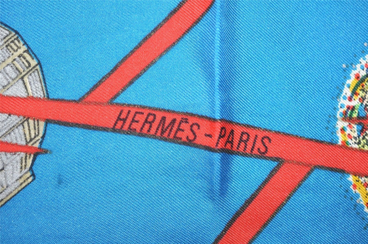 Authentic HERMES Carre 90 Scarf 