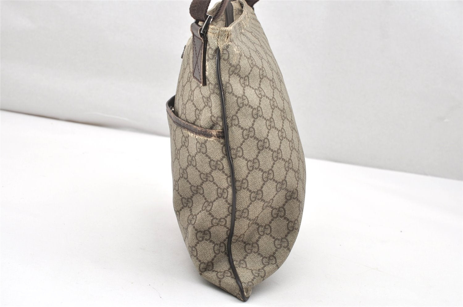 Authentic GUCCI Shoulder Cross Body Bag Purse GG PVC Leather 141198 Brown 4322K