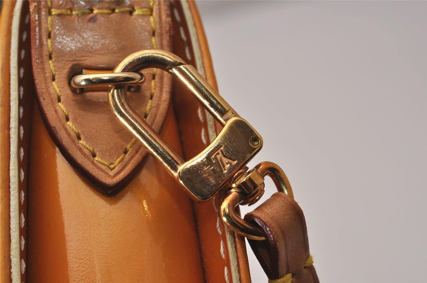 Auth Louis Vuitton Monogram Vernis Mott Shoulder Hand Bag Yellow M91059 LV 4325J