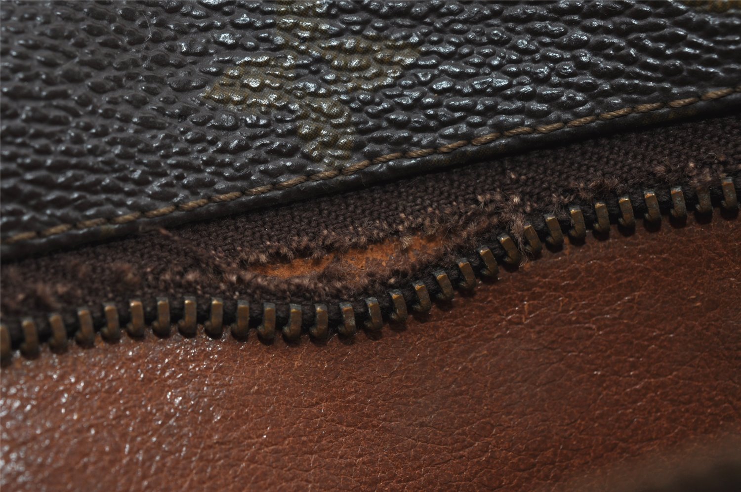 Authentic Louis Vuitton Monogram Shoulder Cross Body Bag Old Model Junk 4329I