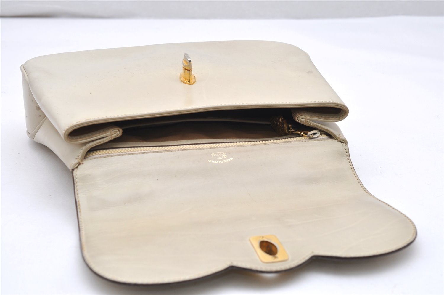 Authentic GUCCI Vintage Shoulder Hand Bag Purse Leather White 4329K
