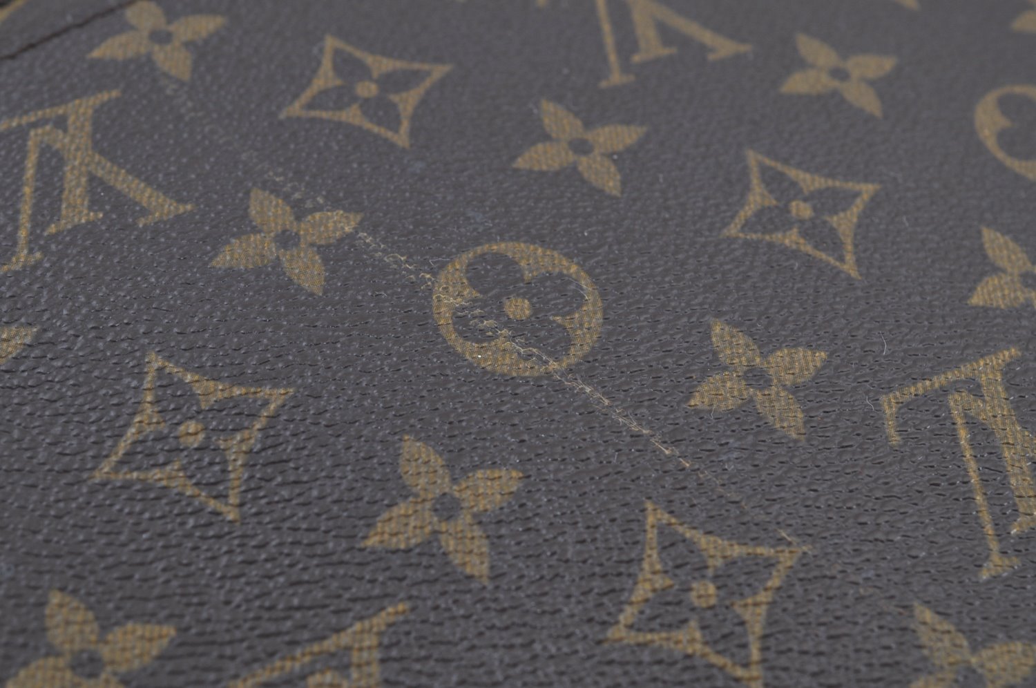 Authentic Louis Vuitton Monogram Saint Cloud GM M51242 Shoulder Cross Bag 4330H