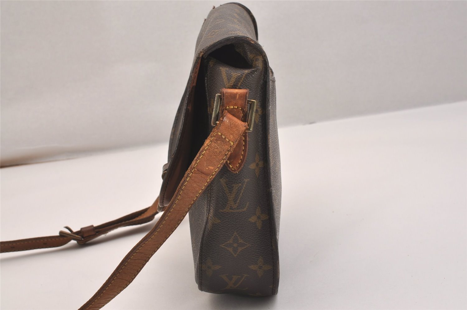 Authentic Louis Vuitton Monogram Saint Cloud GM M51242 Shoulder Cross Bag 4331J