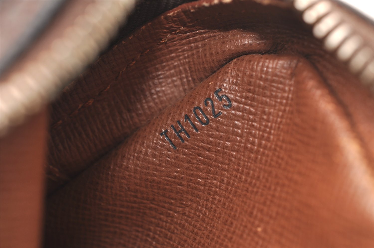 Authentic Louis Vuitton Monogram Amazone Shoulder Cross Bag M45236 Junk 4332I