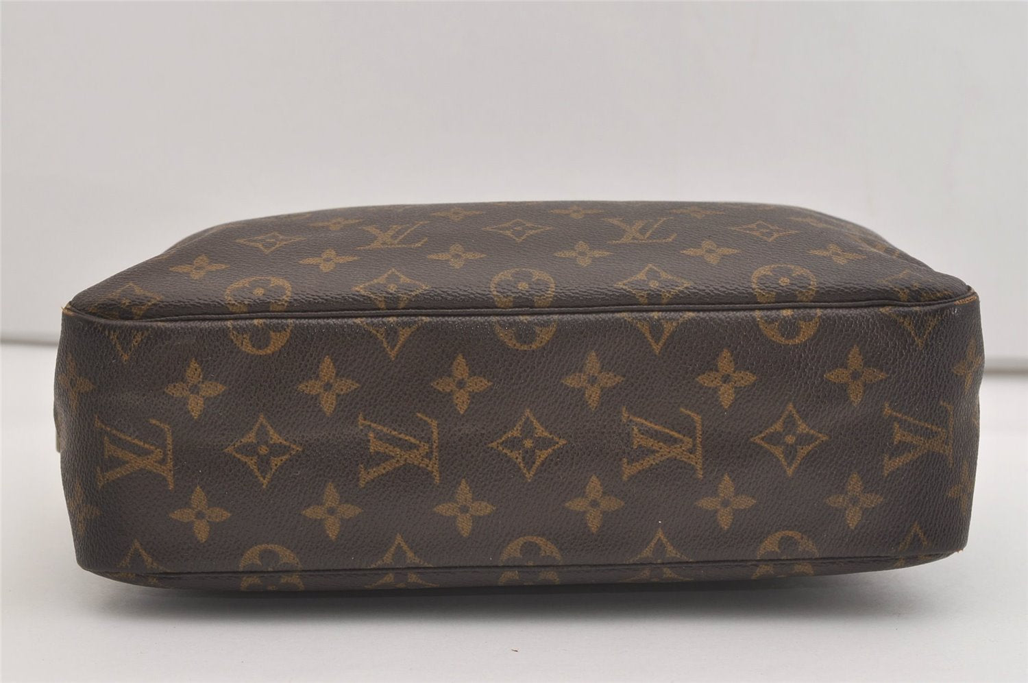 Auth Louis Vuitton Monogram Trousse Toilette 28 Clutch Hand Bag M47522 LV 4334J