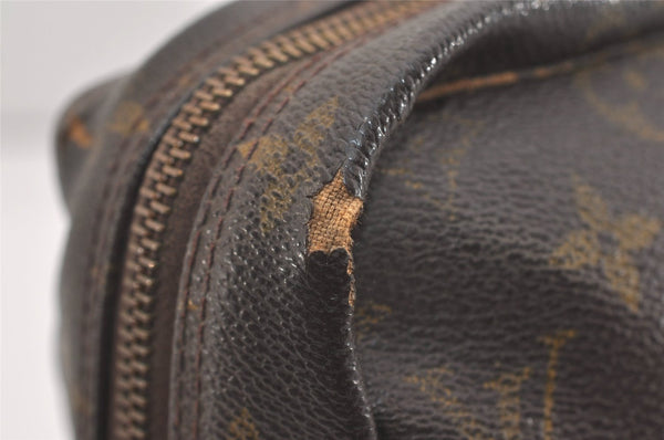 Auth Louis Vuitton Monogram Trousse Toilette 28 Clutch Hand Bag M47522 LV 4334J