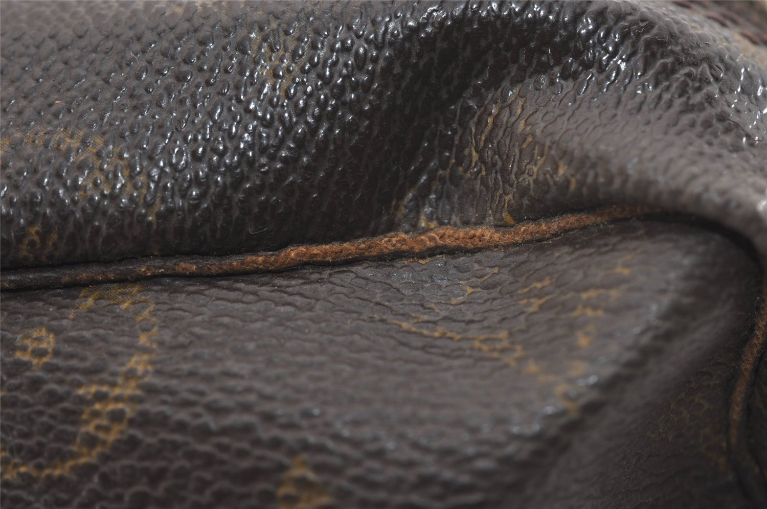 Auth Louis Vuitton Monogram Trousse Toilette 28 Clutch Hand Bag M47522 LV 4334J