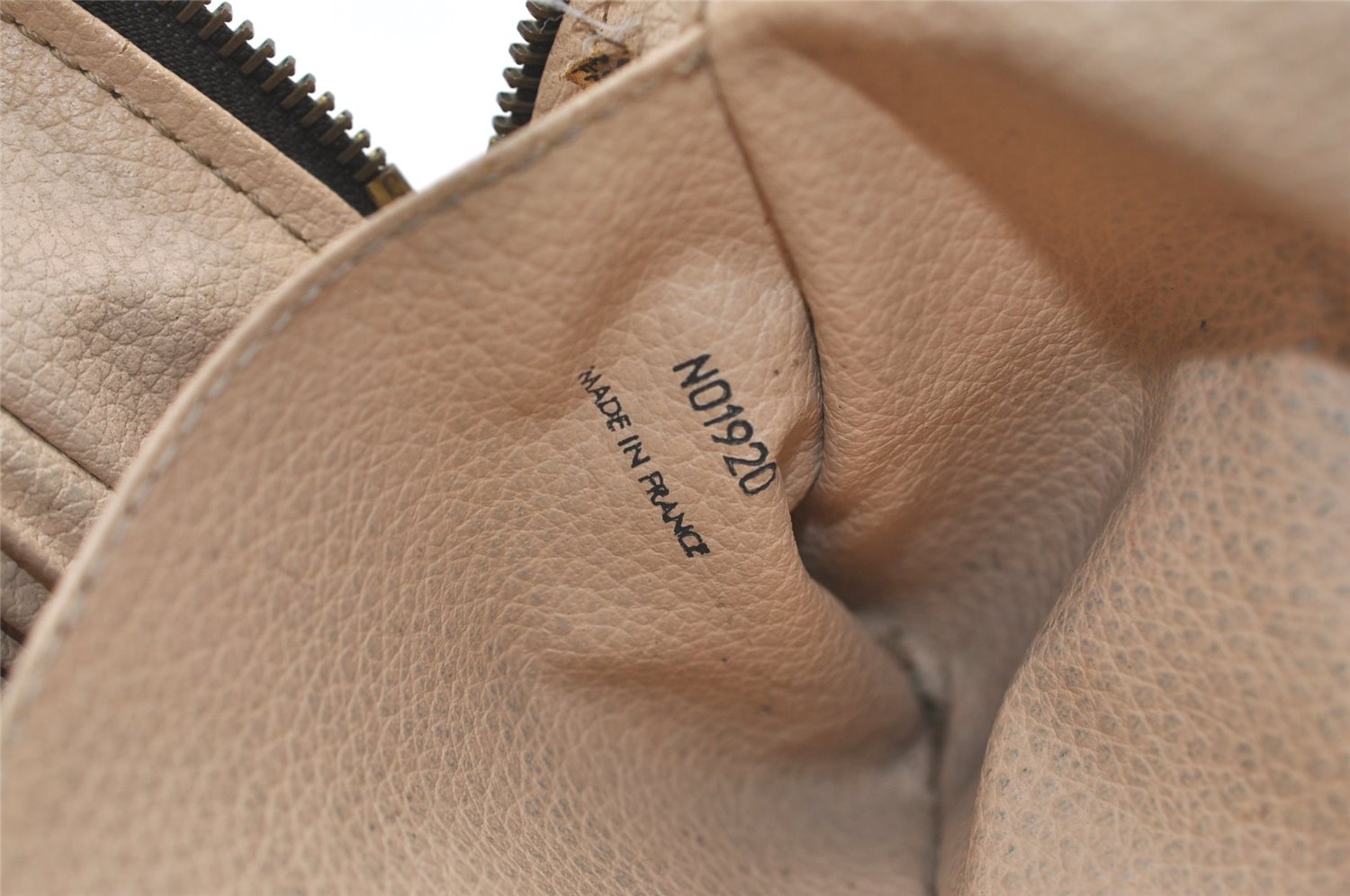 Auth Louis Vuitton Monogram Trousse Toilette 28 Clutch Hand Bag M47522 LV 4334J