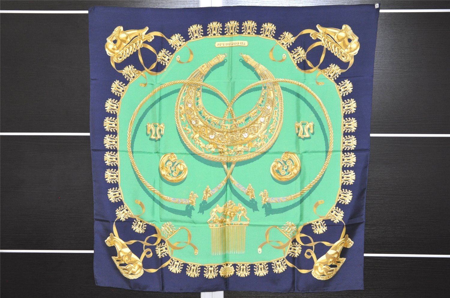 Authentic HERMES Carre 90 Scarf 