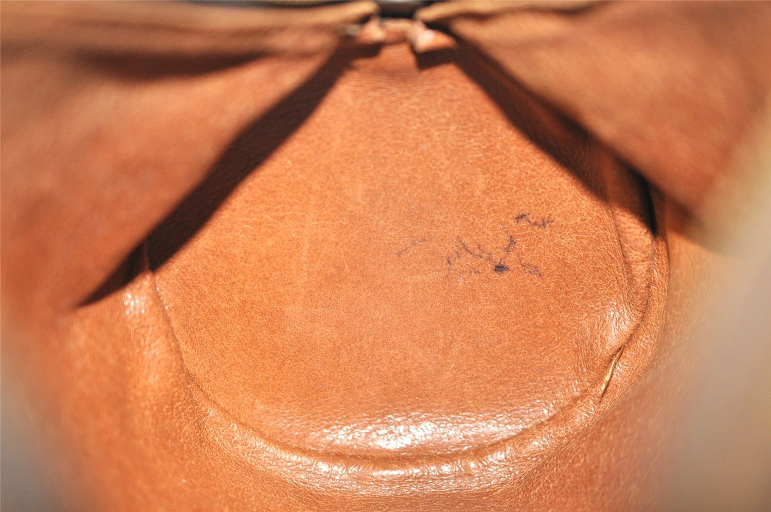 Authentic Louis Vuitton Monogram Papillon 30 Hand Bag Old Model LV 4338J