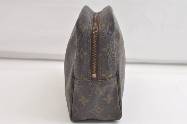 Auth Louis Vuitton Monogram Trousse Toilette 28 Clutch Hand Bag M47522 LV 4338K
