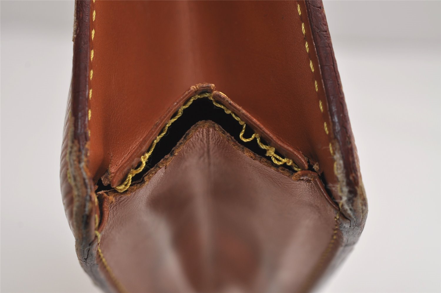 Authentic Louis Vuitton Epi Pochette Homme Clutch Bag Brown M52528 Junk 4339J