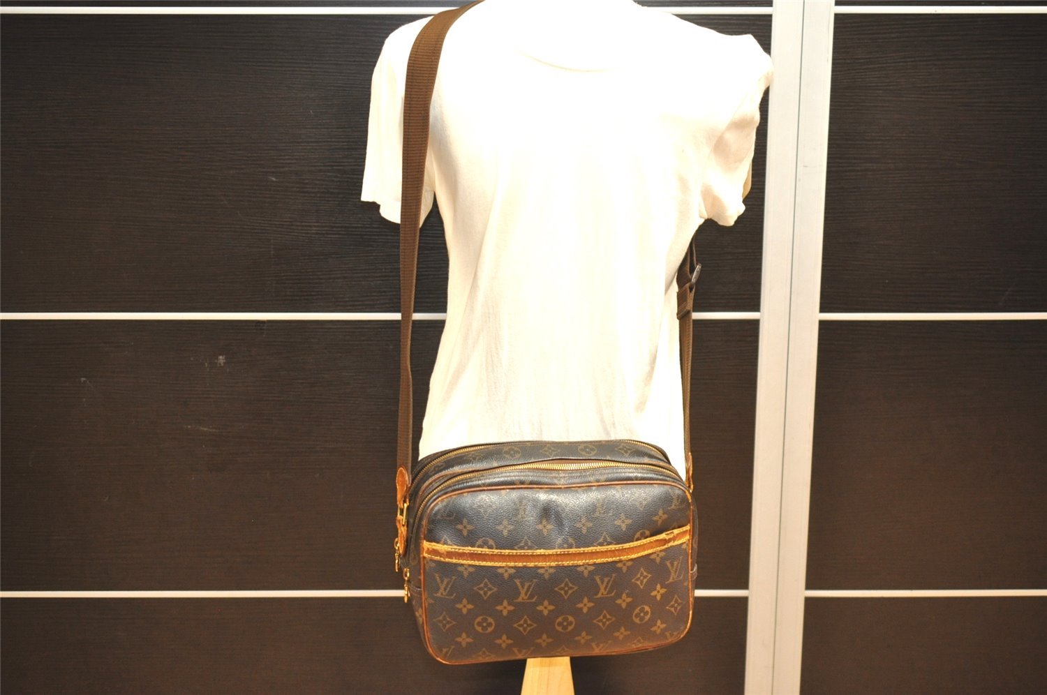 Authentic Louis Vuitton Monogram Reporter PM Shoulder Cross Bag M45254 LV 4340J