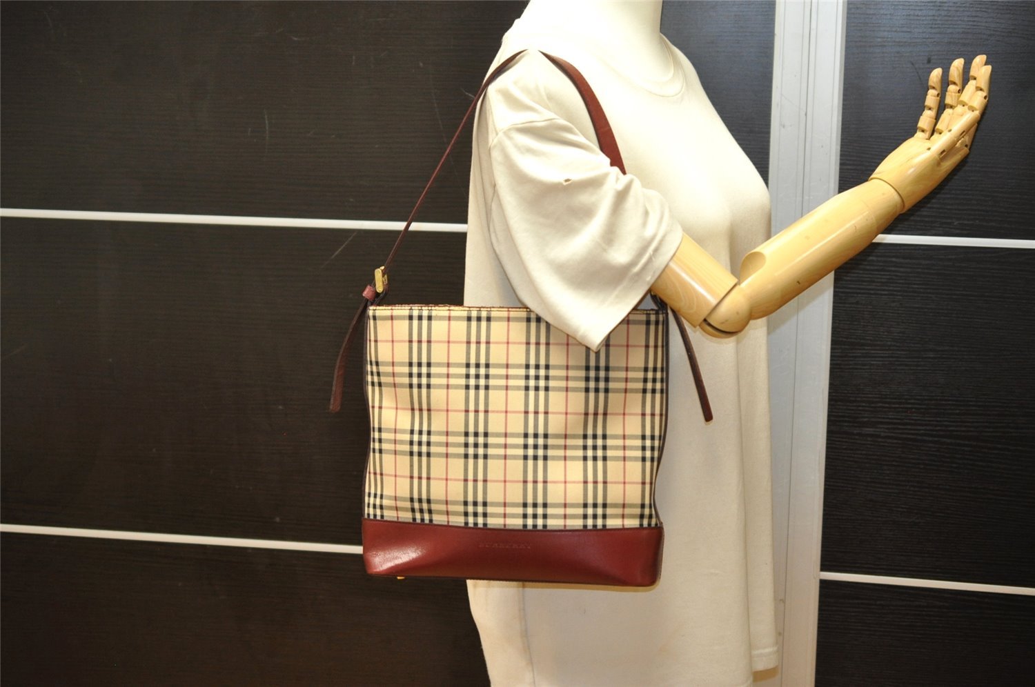 Authentic BURBERRY Nova Check Shoulder Hand Bag Purse Canvas Leather Beige 4340K