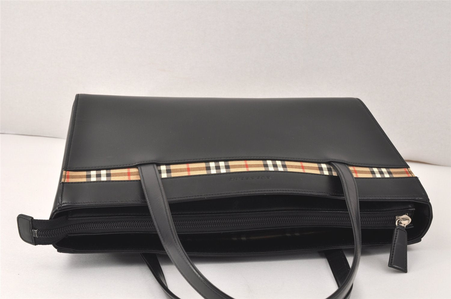 Authentic BURBERRY Vintage Leather Nova Check Canvas Hand Bag Black Beige 4341K