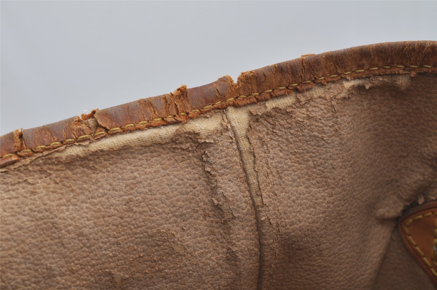 Authentic Louis Vuitton Monogram Bucket GM Shoulder Tote Bag M42236 Junk 4345J