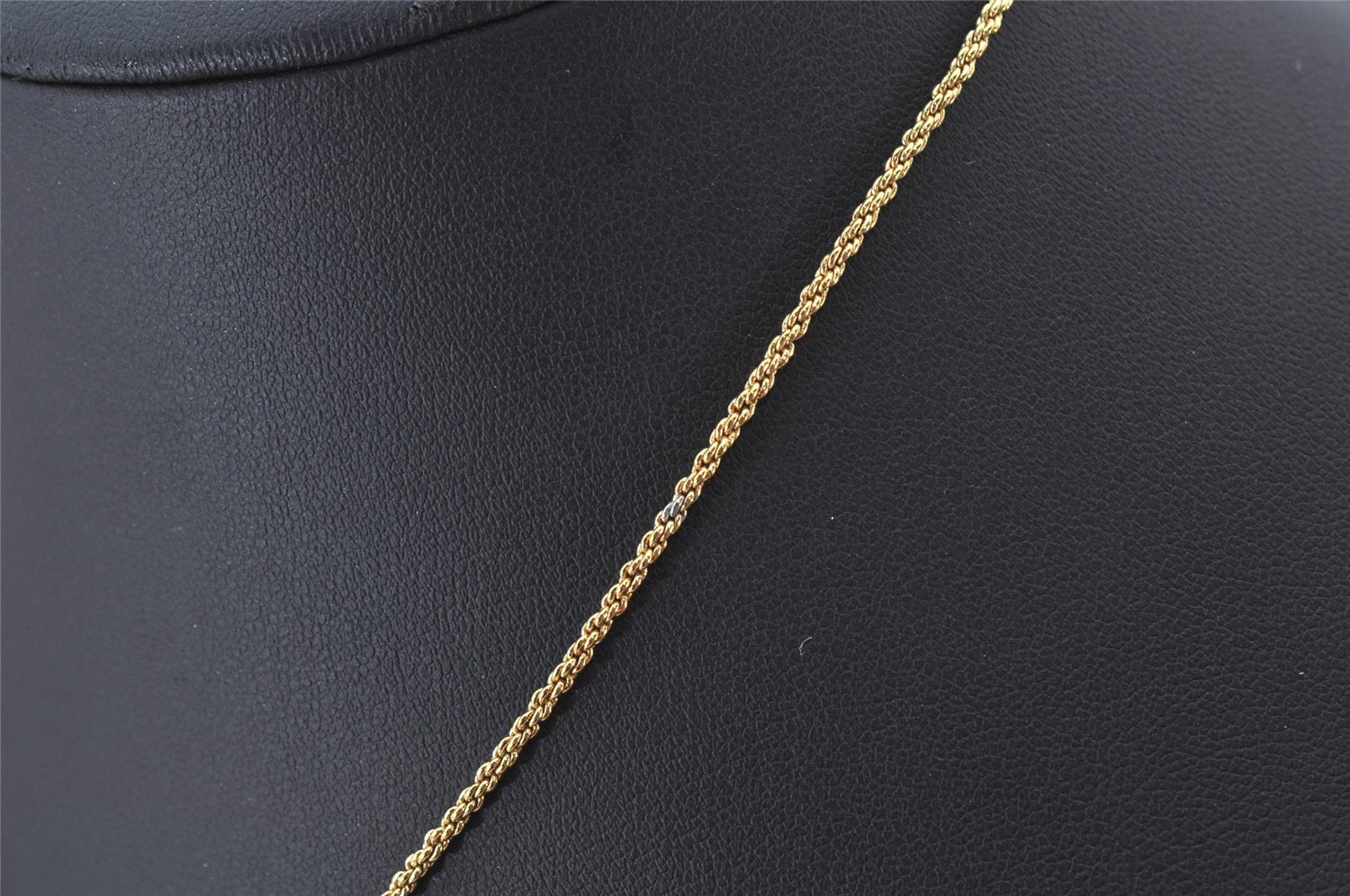 Authentic Christian Dior Gold Tone Chain Rhinestone Pendant Necklace CD 4345K