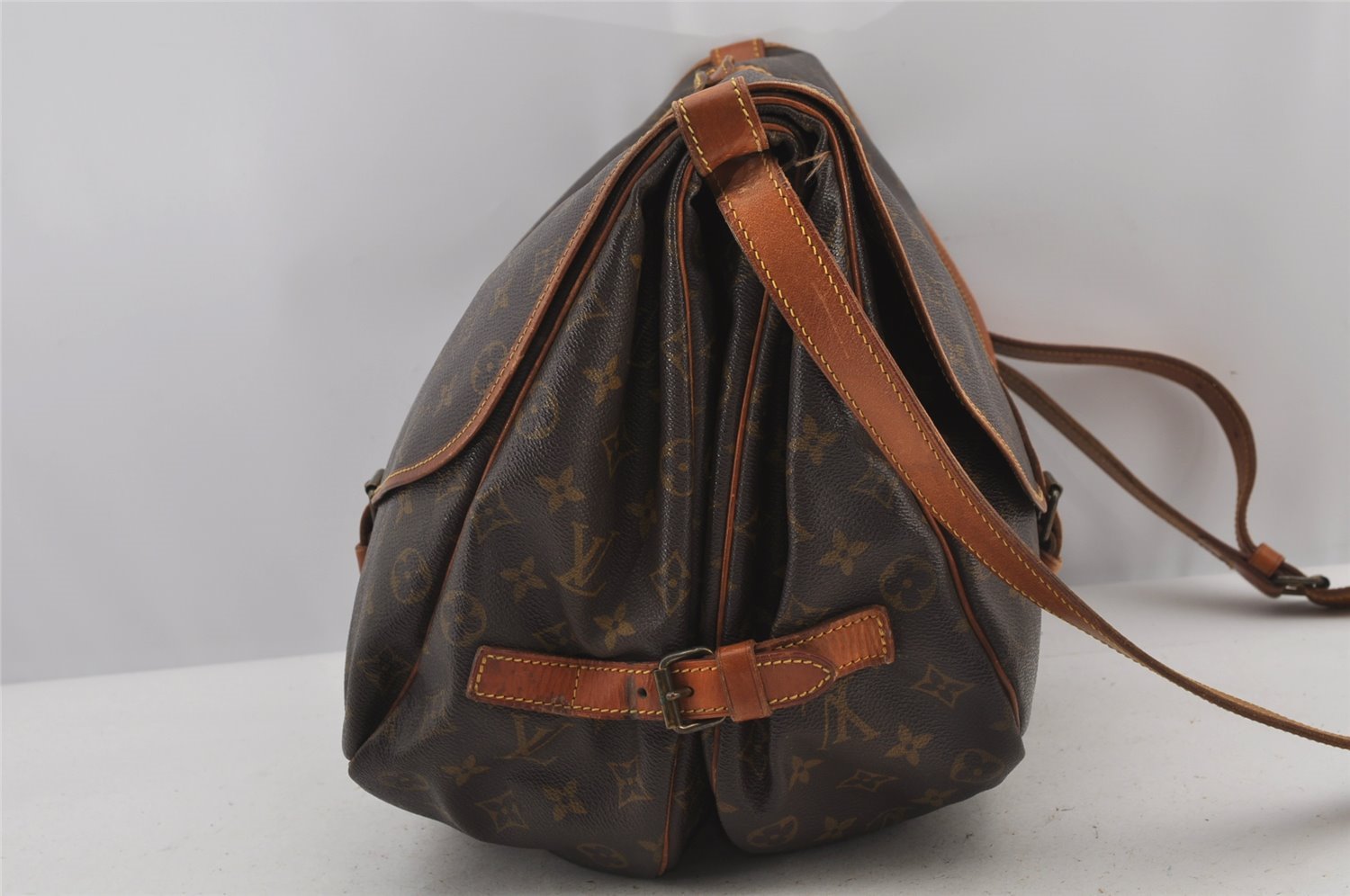 Authentic Louis Vuitton Monogram Saumur 35 Shoulder Cross Bag M42254 LV 4347J