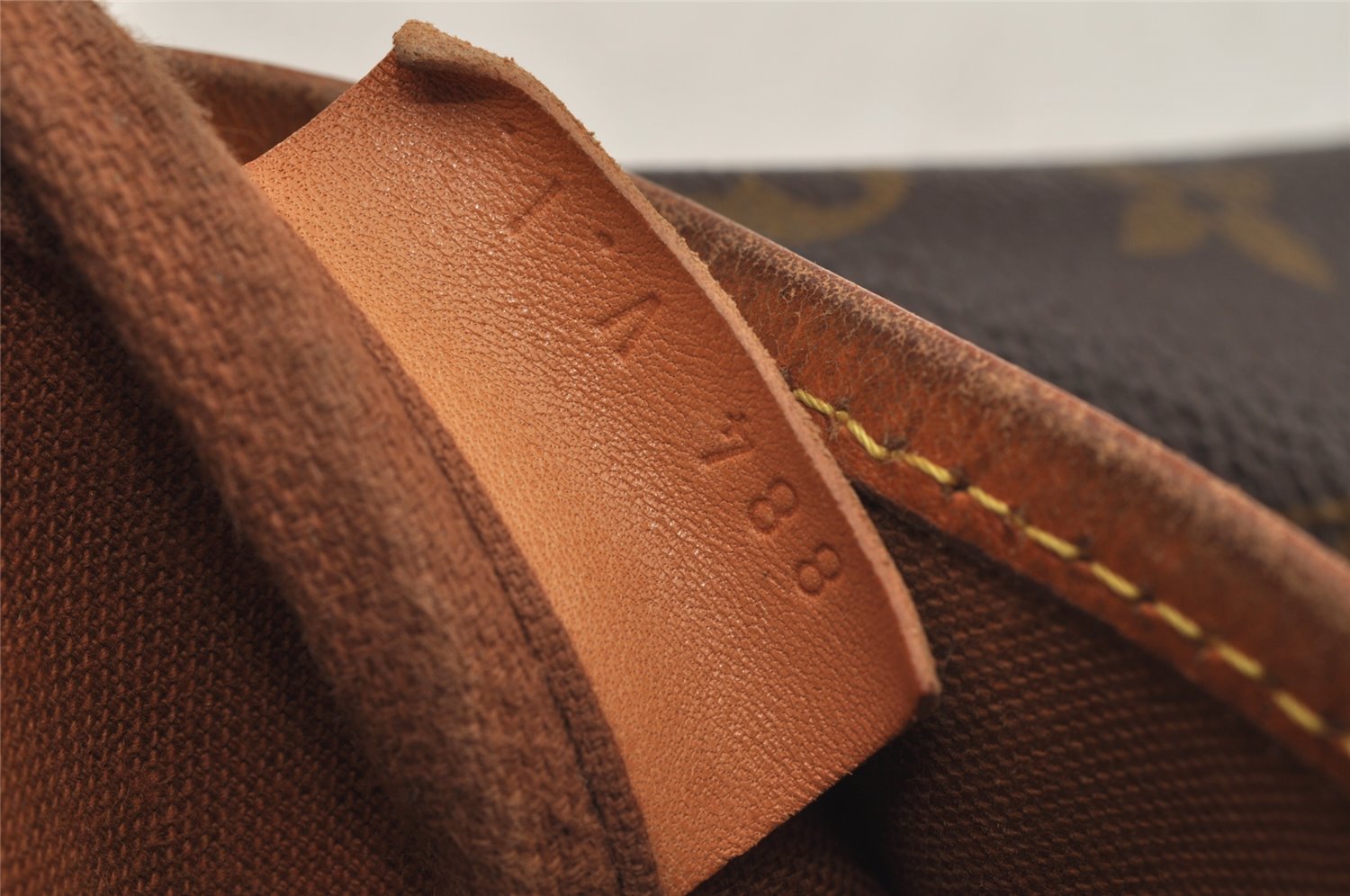 Authentic Louis Vuitton Monogram Saumur 35 Shoulder Cross Bag M42254 LV 4347J