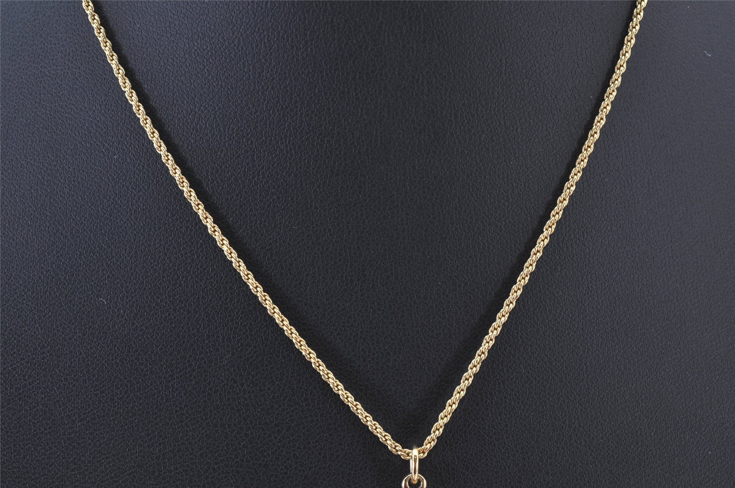 Authentic Christian Dior Gold Tone Chain Pendant Necklace CD 4348K