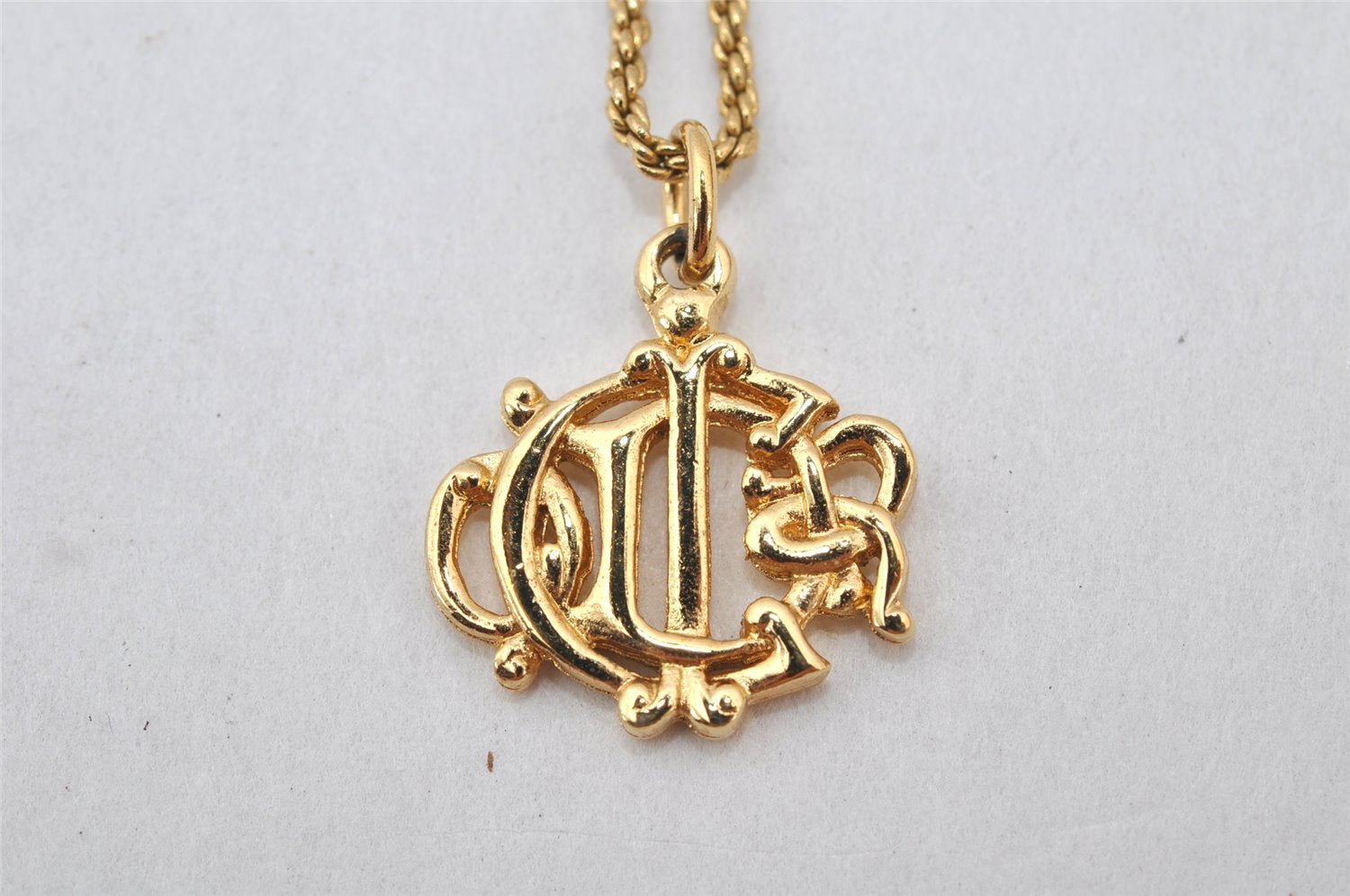 Authentic Christian Dior Gold Tone Chain Pendant Necklace CD 4348K