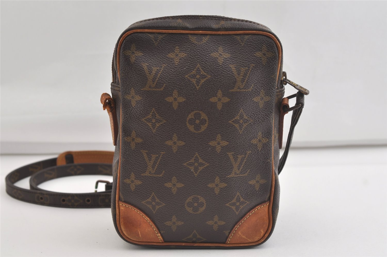 Authentic Louis Vuitton Monogram Amazone Shoulder Cross Bag M45236 Junk 4353K