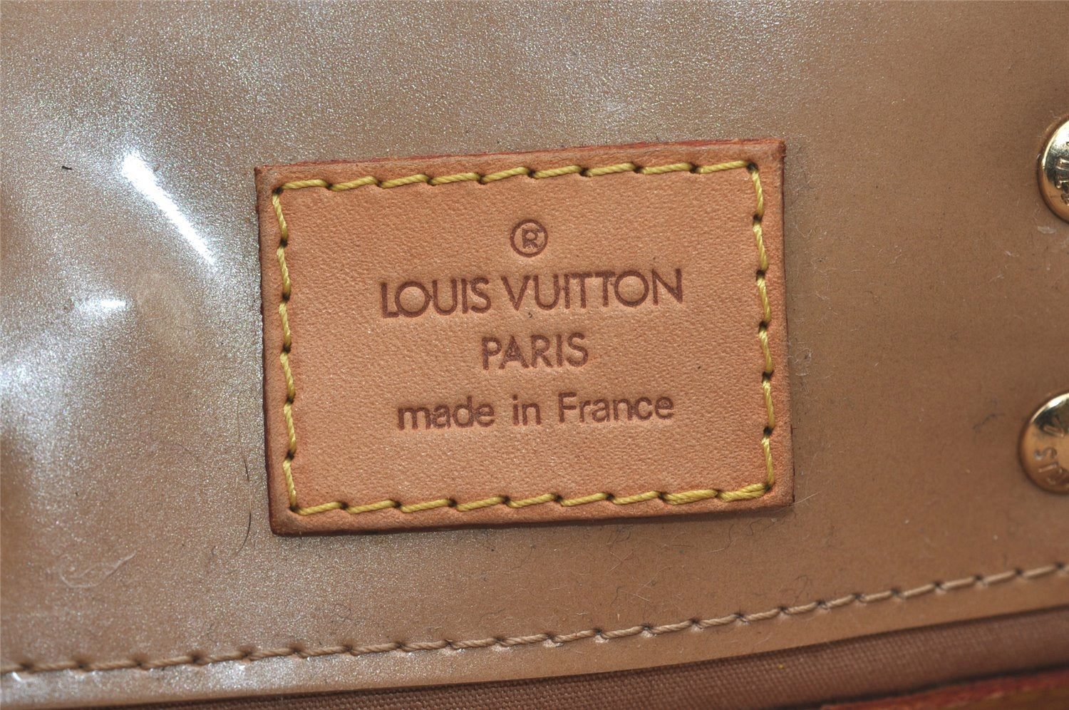 Authentic Louis Vuitton Vernis Reade PM Hand Bag Beige M91144 LV 4356I