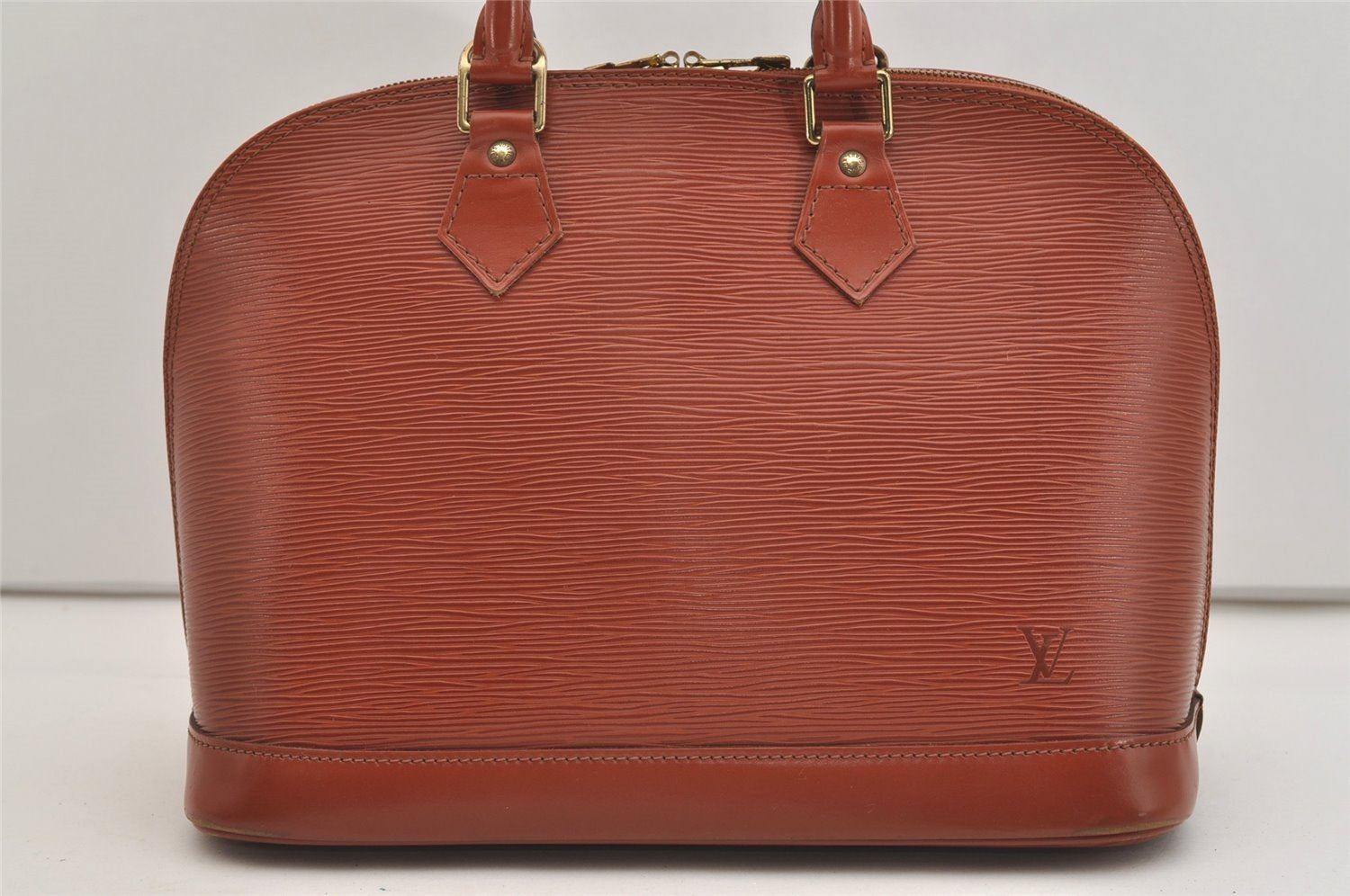 Authentic Louis Vuitton Epi Alma PM Hand Bag Brown M52143 LV 4356J