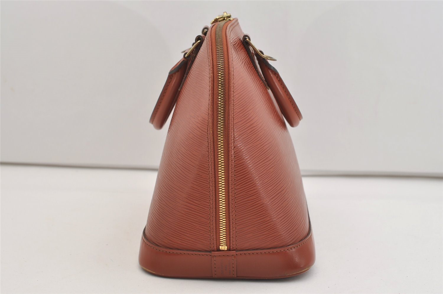 Authentic Louis Vuitton Epi Alma PM Hand Bag Brown M52143 LV 4356J