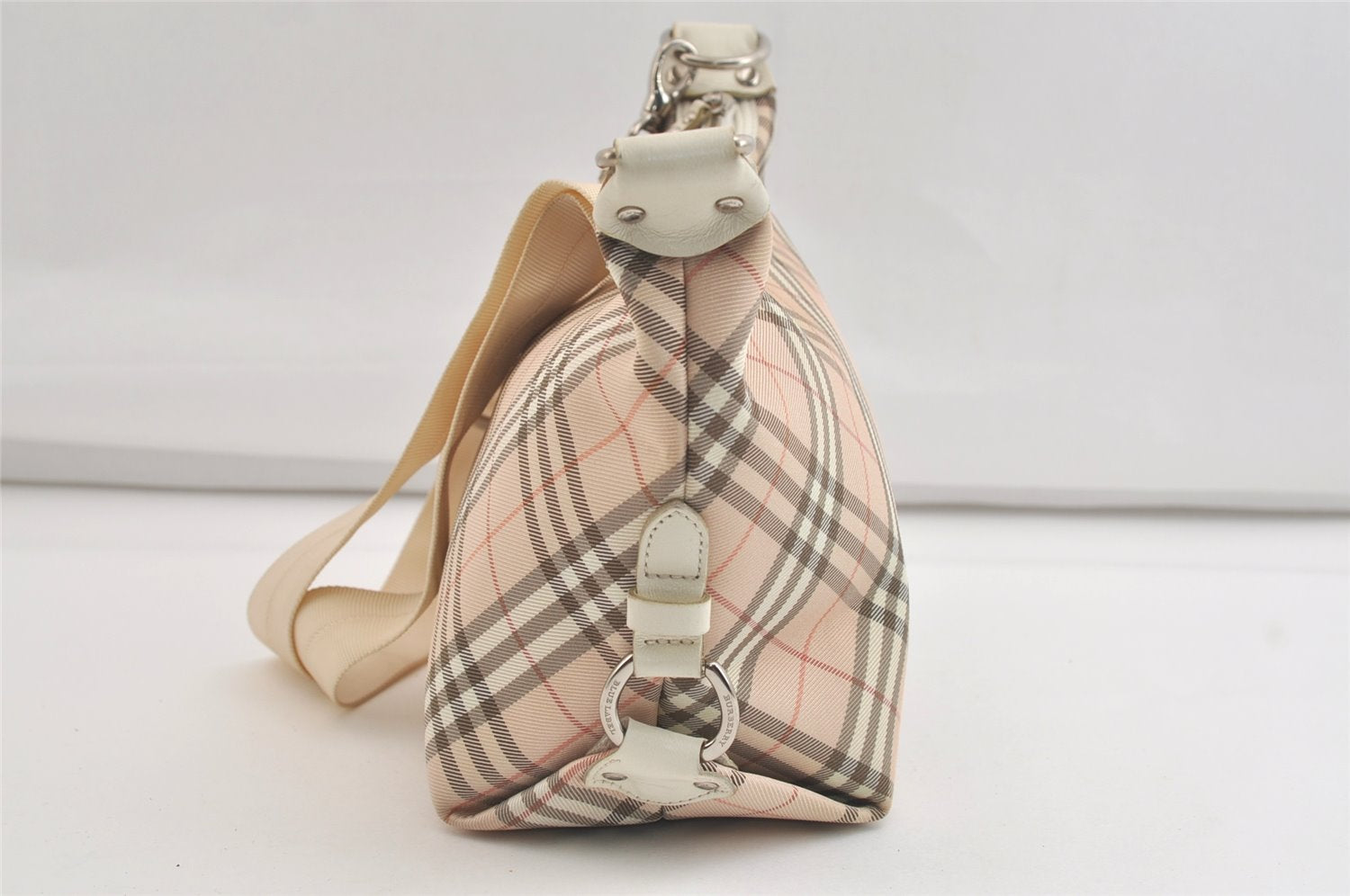 Authentic BURBERRY BLUE LABEL Check Shoulder Cross Bag Nylon Leather Beige 4357K