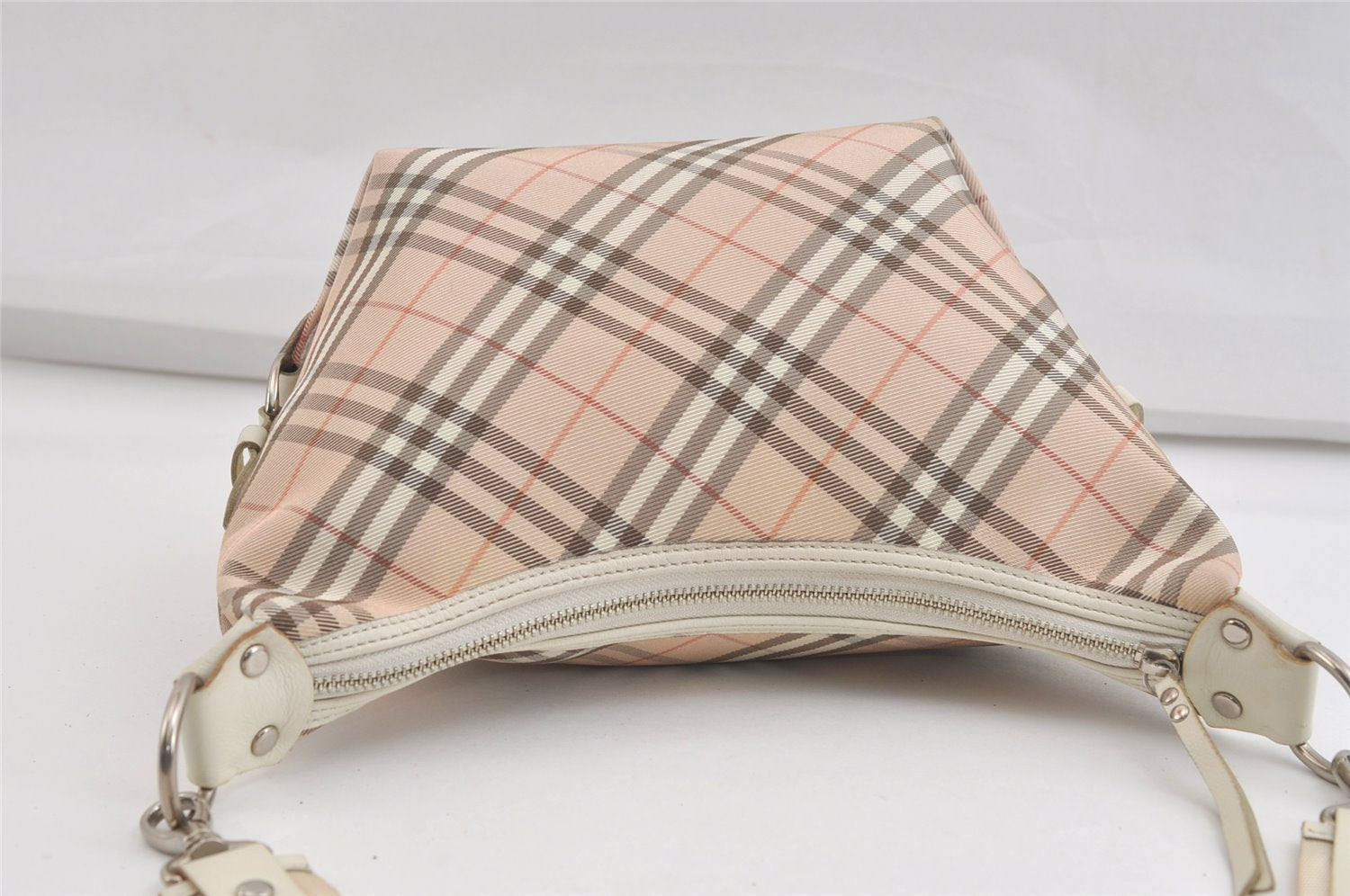 Authentic BURBERRY BLUE LABEL Check Shoulder Cross Bag Nylon Leather Beige 4357K