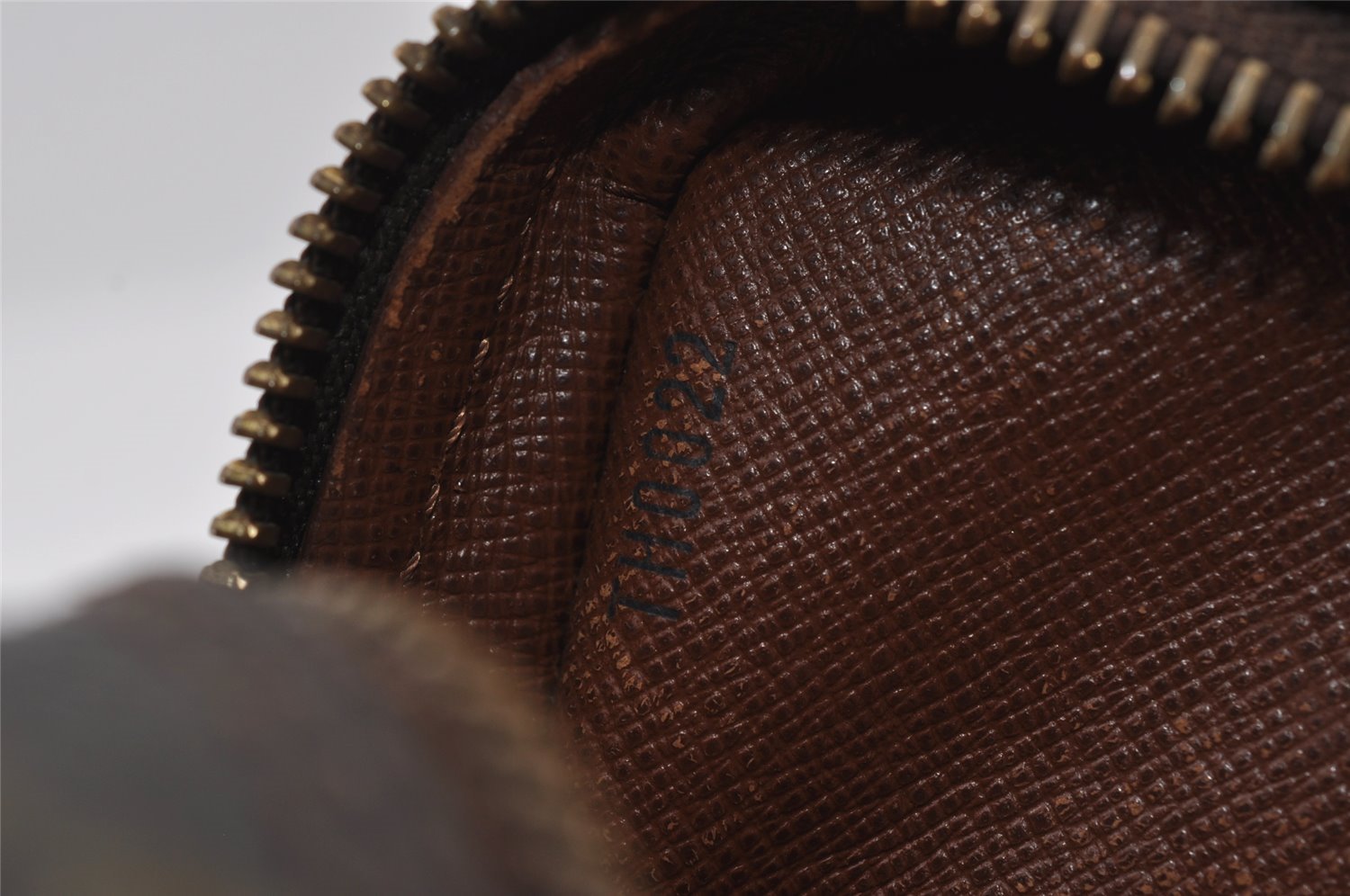 Authentic Louis Vuitton Monogram Amazone Shoulder Cross Bag M45236 Junk 4361I