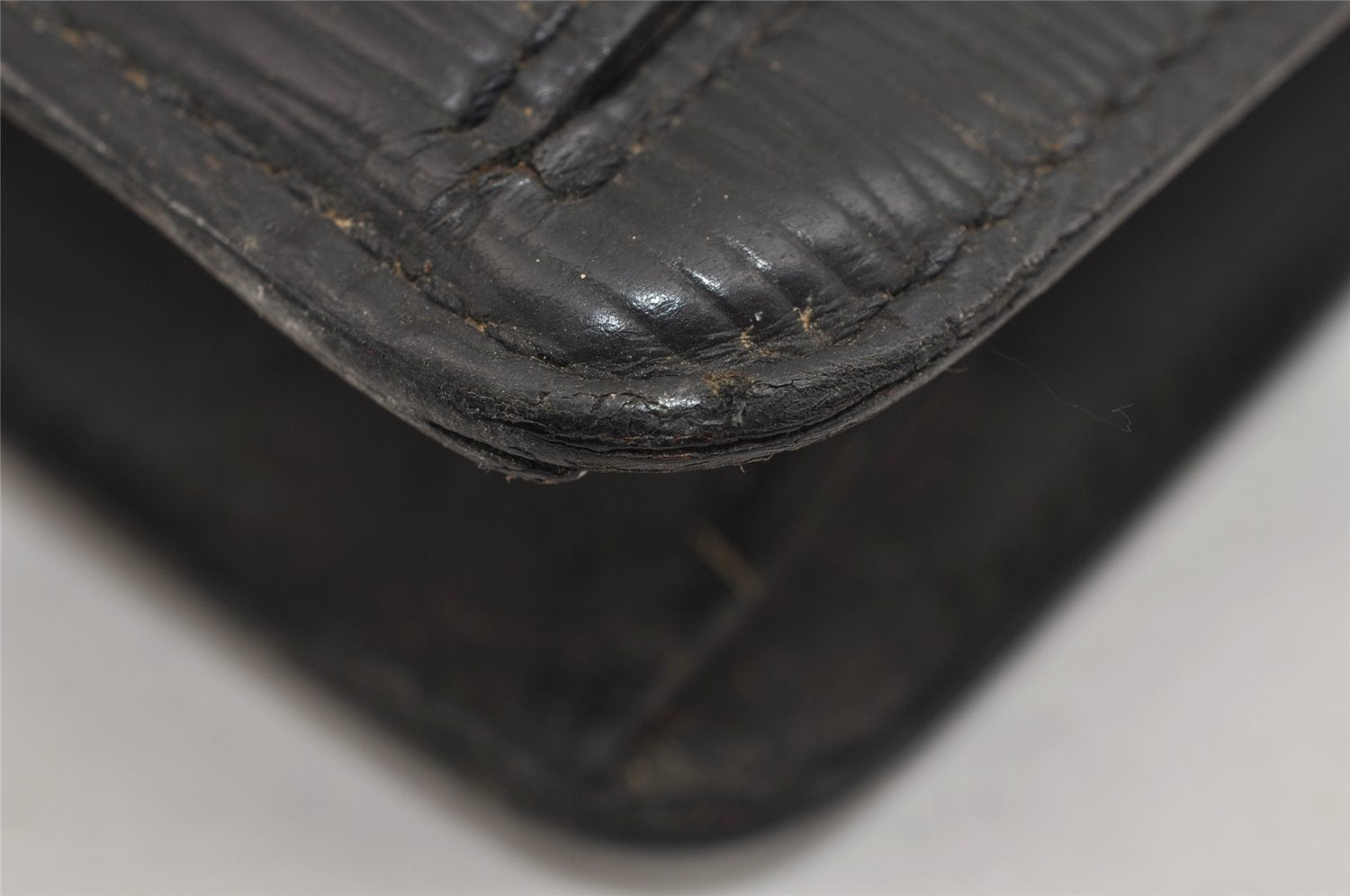 Authentic Louis Vuitton Epi Sellier Dragonne Clutch Bag Black M52612 Junk 4361J