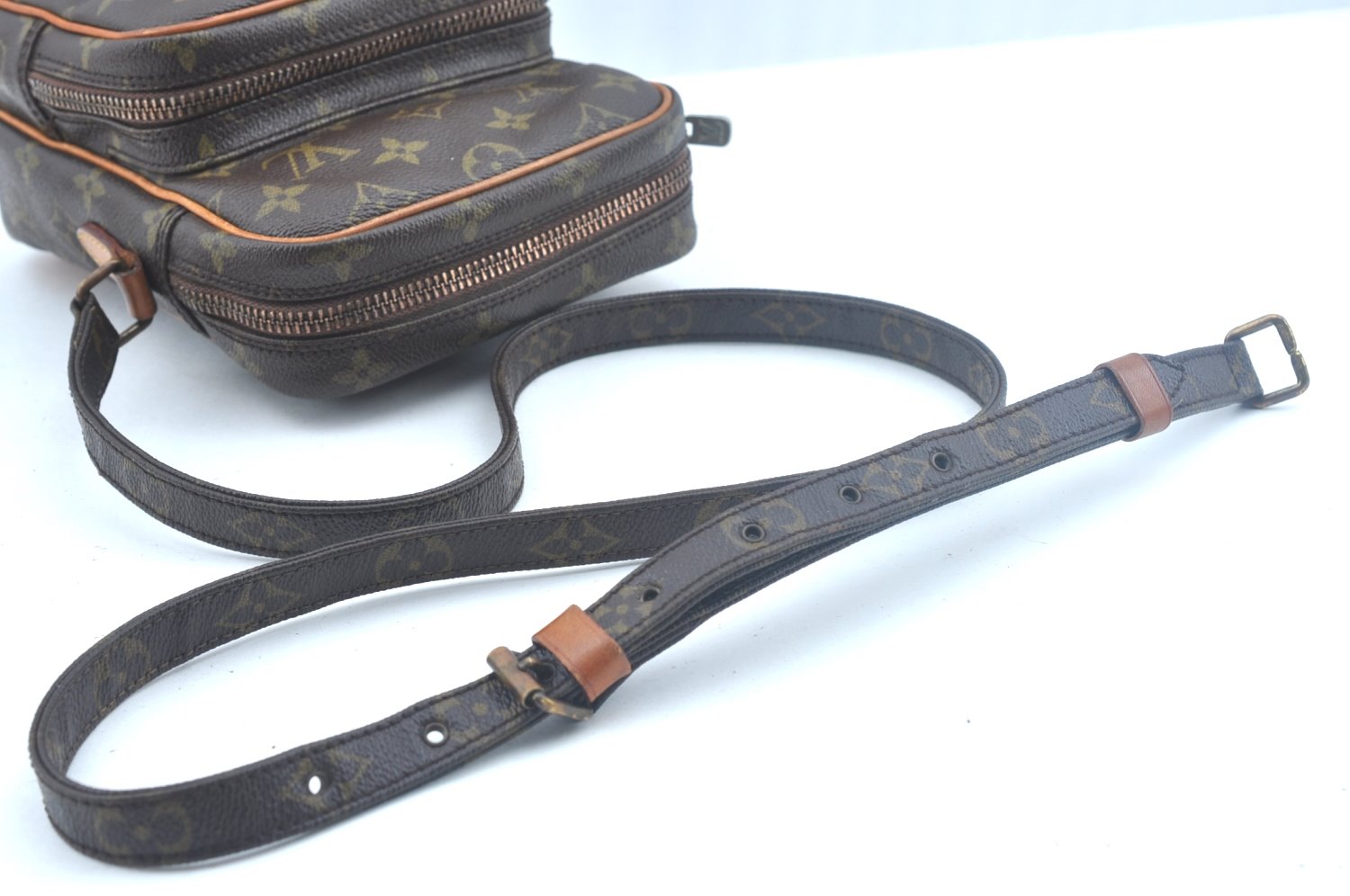 Auth Louis Vuitton Monogram Amazone Shoulder Cross Body Bag M45236 LV Junk 4365H