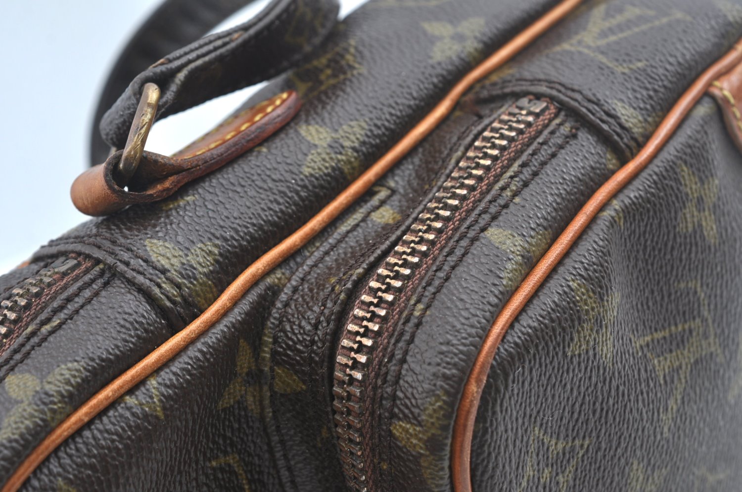 Auth Louis Vuitton Monogram Amazone Shoulder Cross Body Bag M45236 LV Junk 4365H