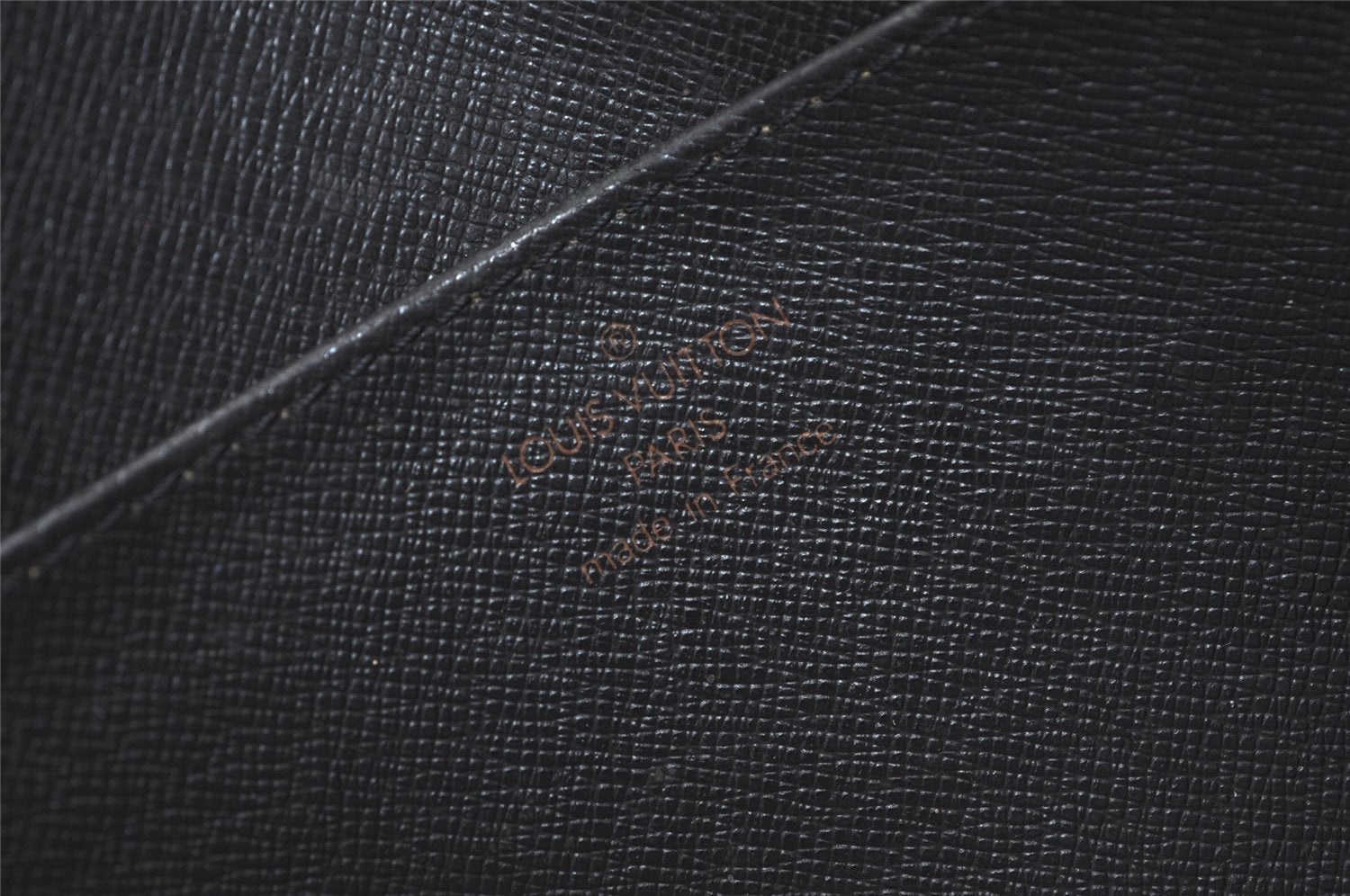 Authentic Louis Vuitton Epi Pochette Homme Clutch Hand Bag Black M52522 LV 4366I