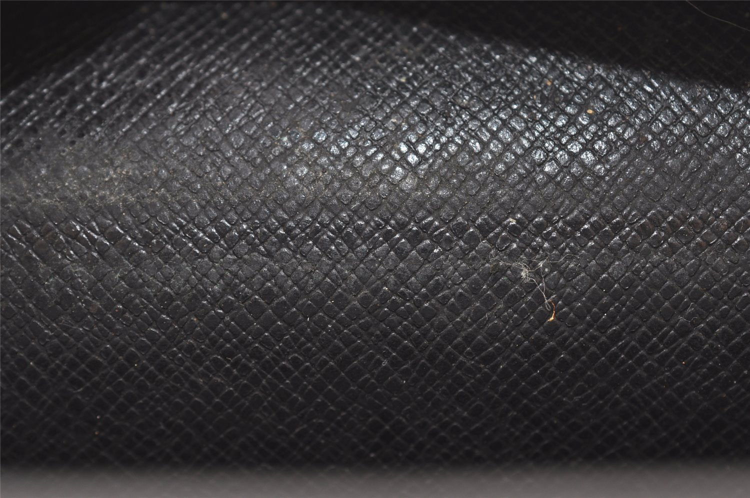 Authentic Louis Vuitton Epi Pochette Homme Clutch Hand Bag Black M52522 LV 4366I