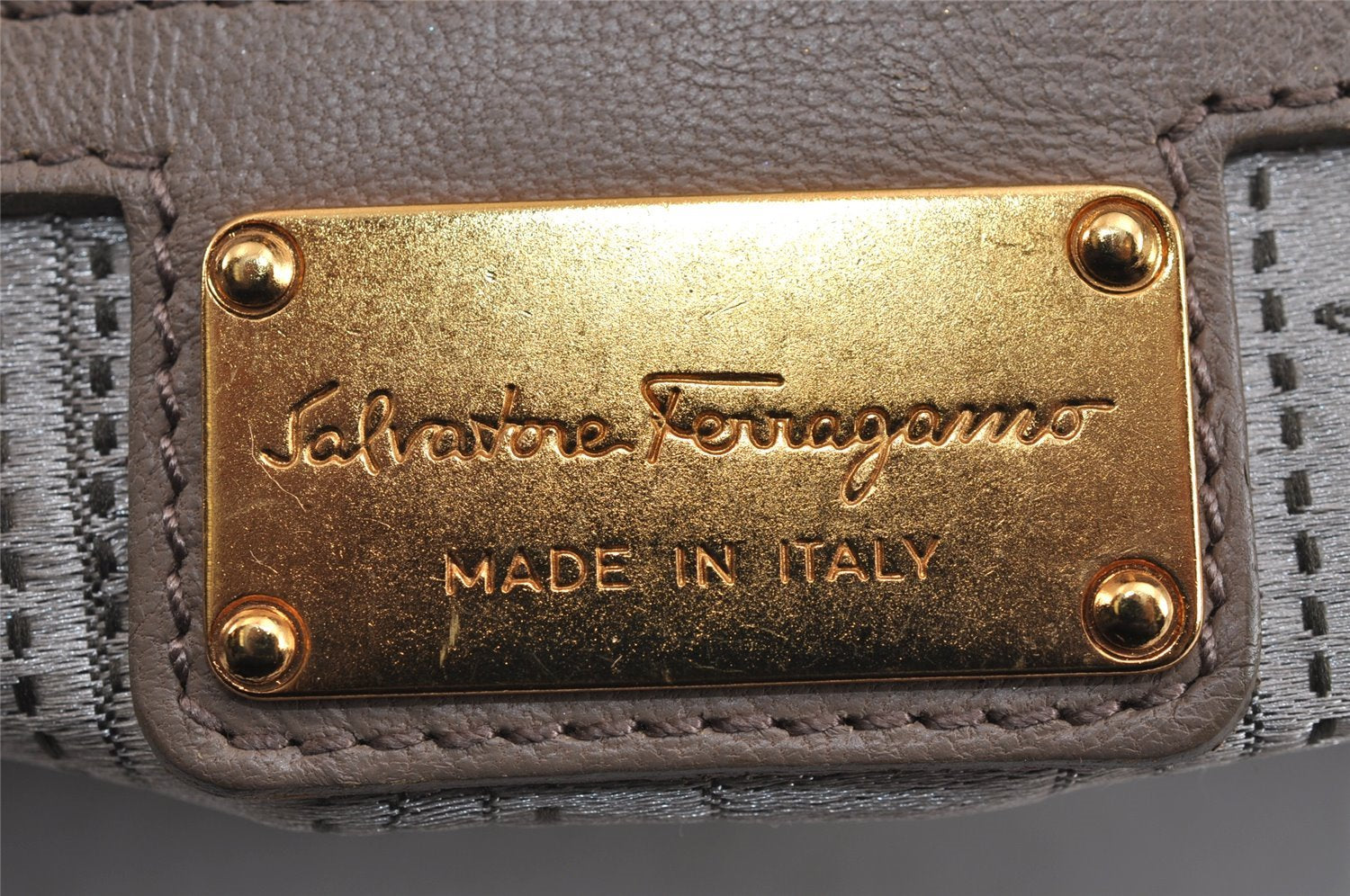 Authentic Salvatore Ferragamo Gancini Leather Shoulder Hand Tote Bag Brown 4367J